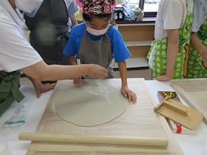 17.　親子でそば打ち体験　☆終了しました☆